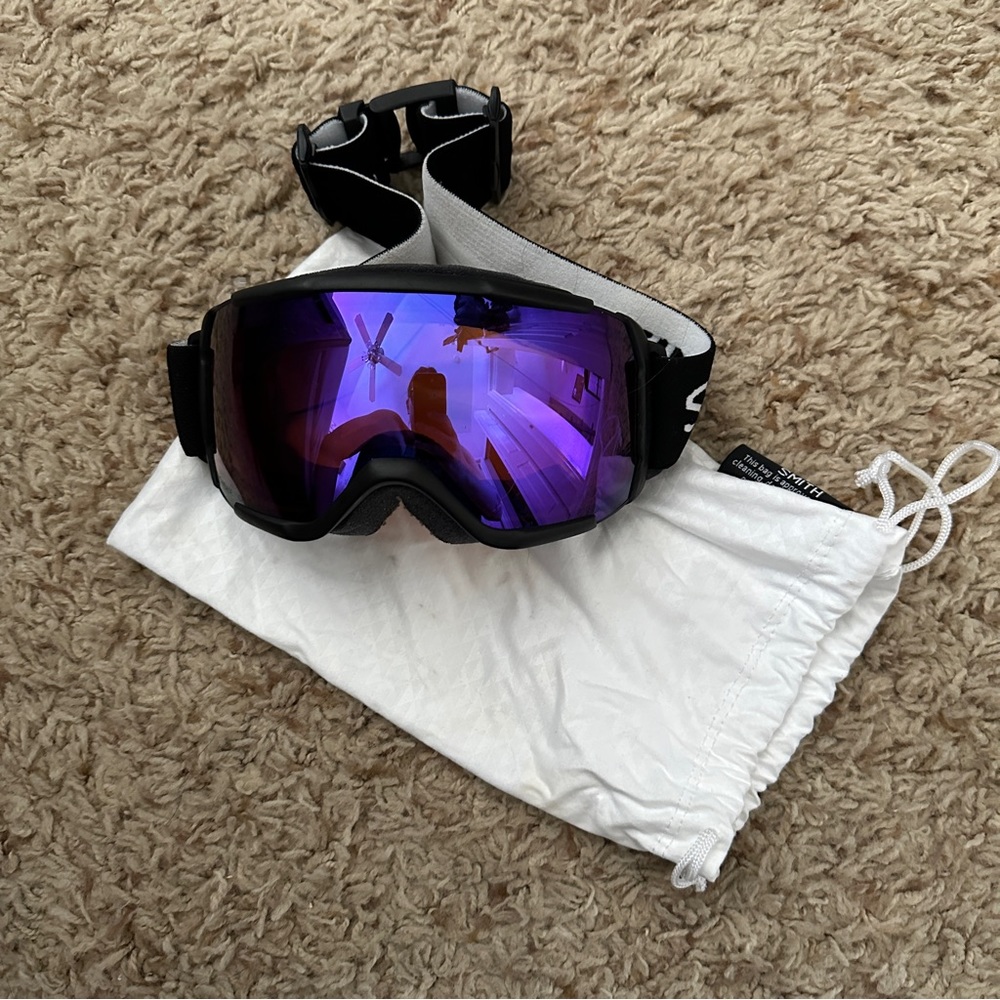 Smith snowboarding and ski googles